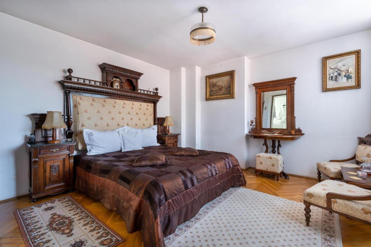 Villa-Hotel Escala Kolozsvár Kültér fotó