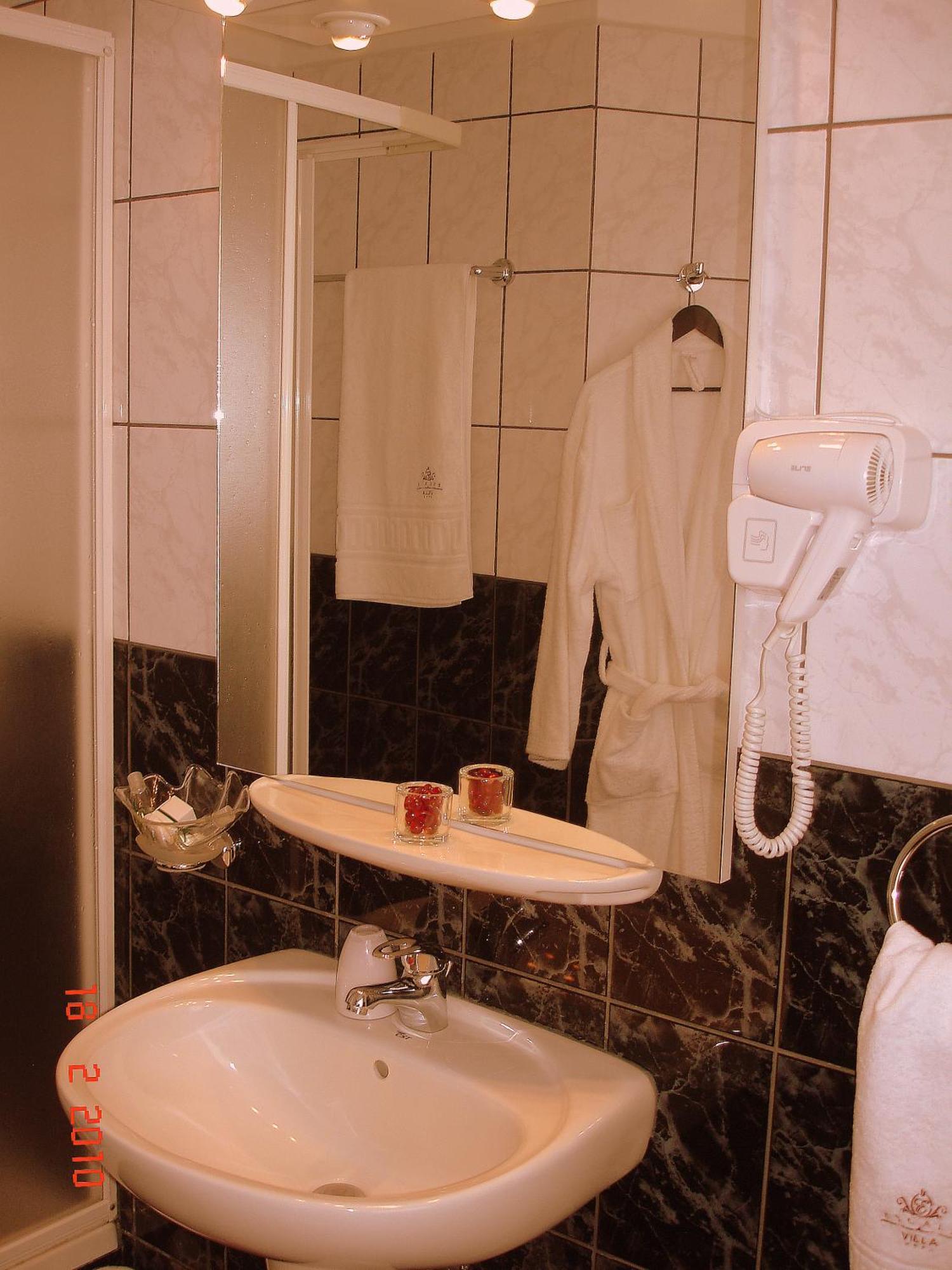Villa-Hotel Escala Kolozsvár Kültér fotó
